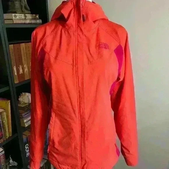 The North Face Ruby Raschel Softshell Jacket Women's Small - Picture 2 of 4